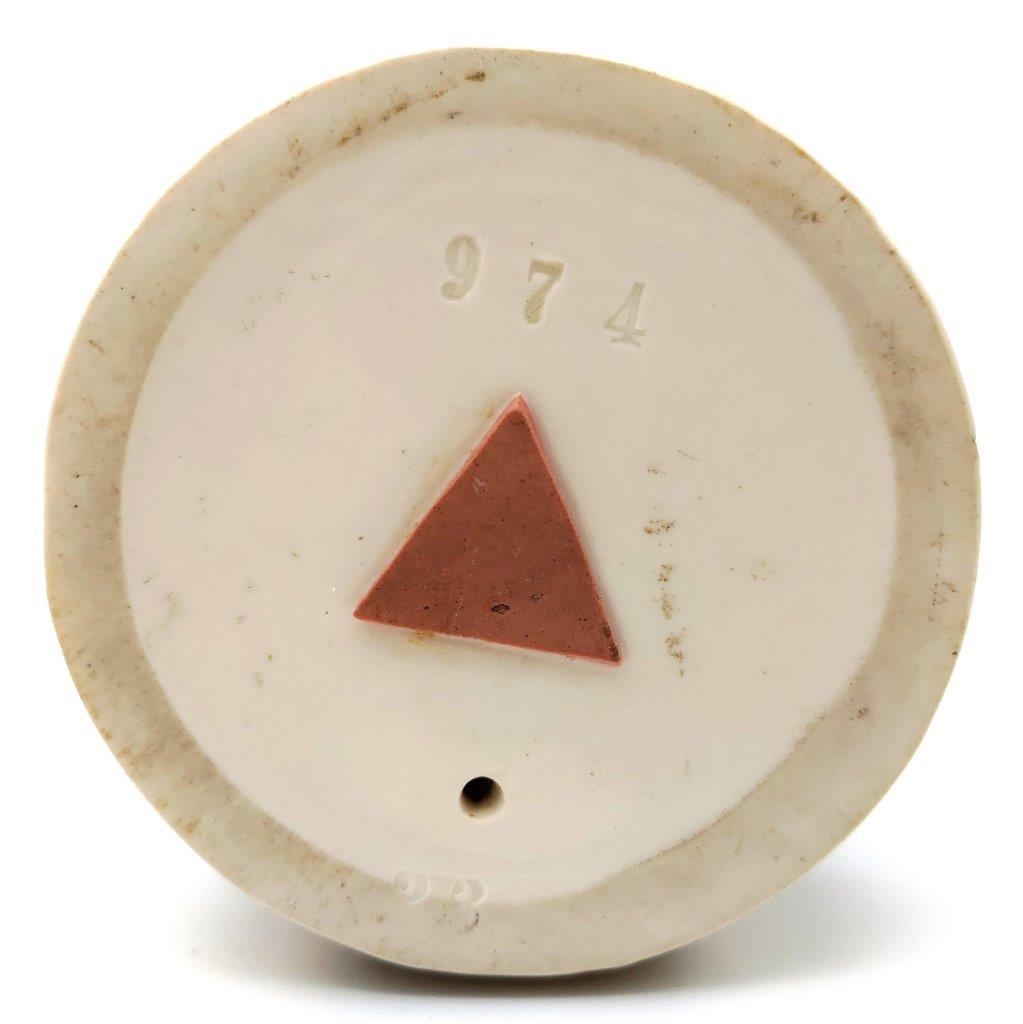 porcelánová soška značky Royal Dux, model: vodonoš malý, bronz dekor se zlacením, značení