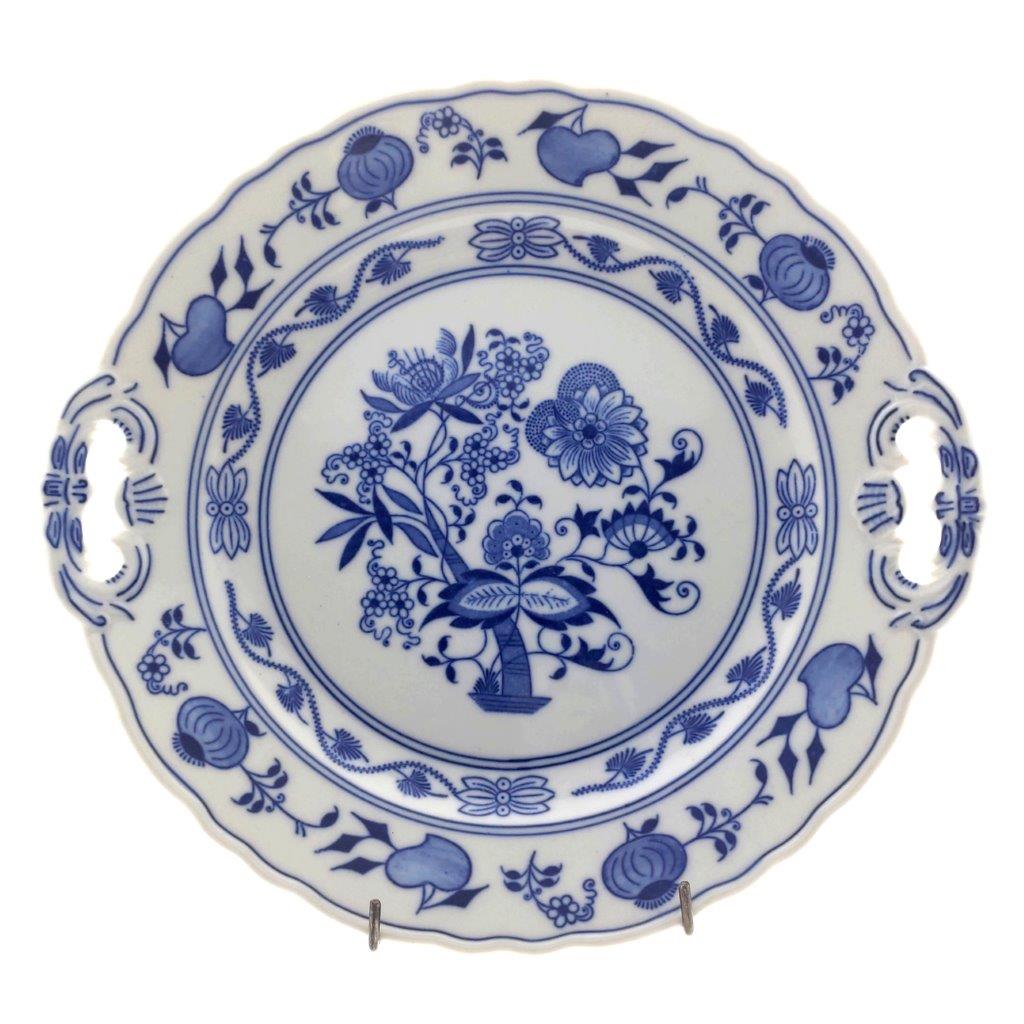 Cibulák - Talíř koláčový s uchy, bílý porcelán s cibulákovým dekorem