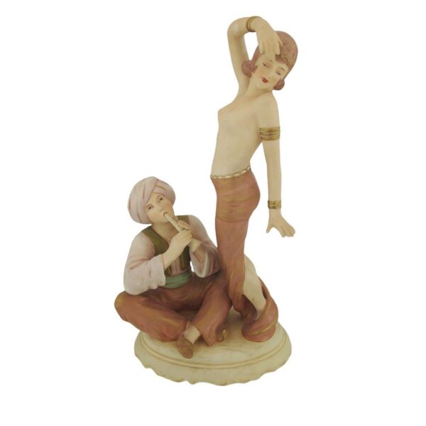 porcelánová socha duchcovské porcelánky, značka Royal Dux, model: Zaklínač hadů s tanečnicí, biskvit se zlacením