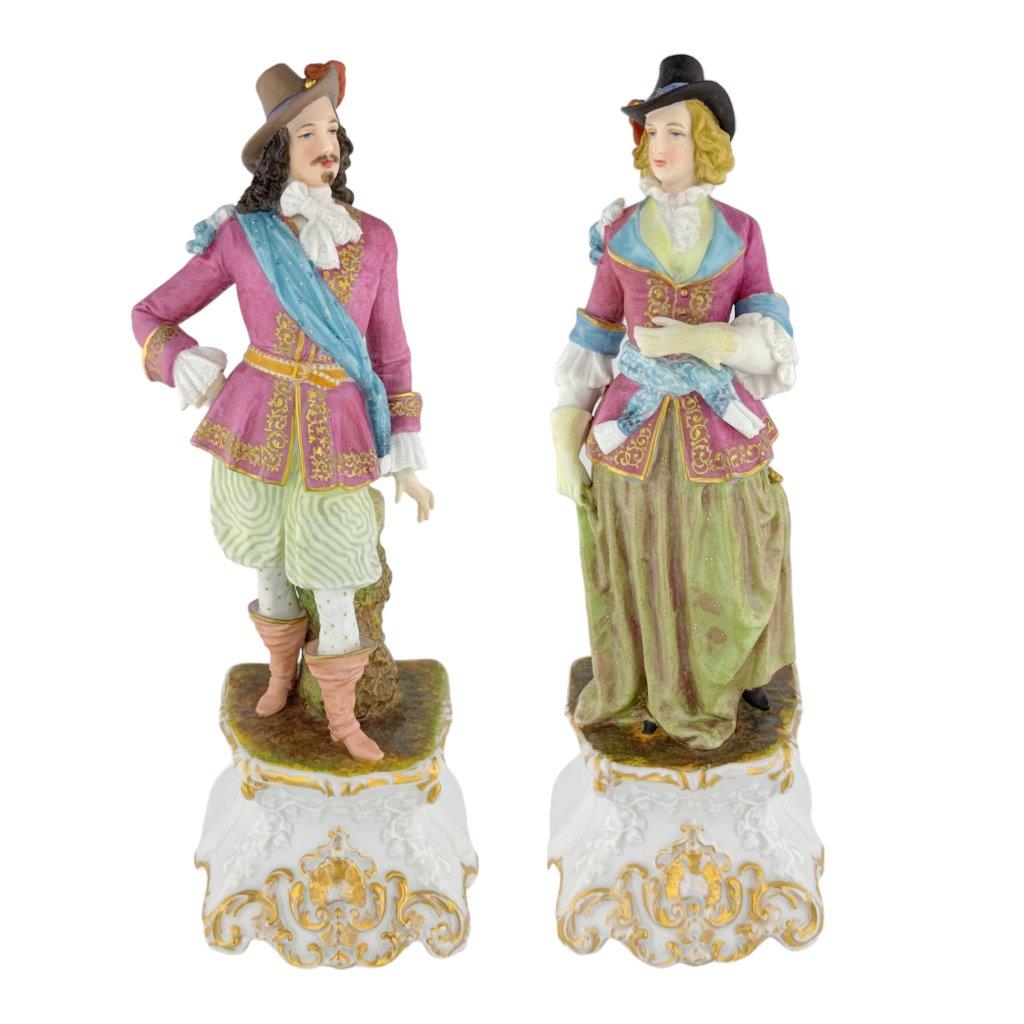 porcelánová figura značka Prag - Pražská porcelánka, model: Kavalír a dáma v kostýmu z 17.století