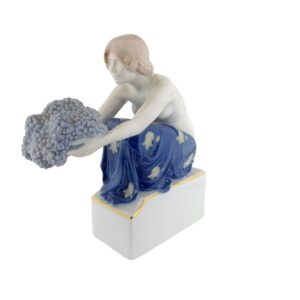 porcelánová figura značky Rosenthal, model: nosička hroznů, porcelán s glazurou