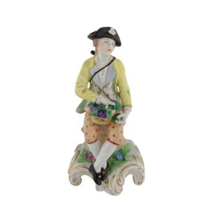 porcelánová figura muže s hrozny značky Potschappel Dresden, model: vinař, glazovaný porcelán