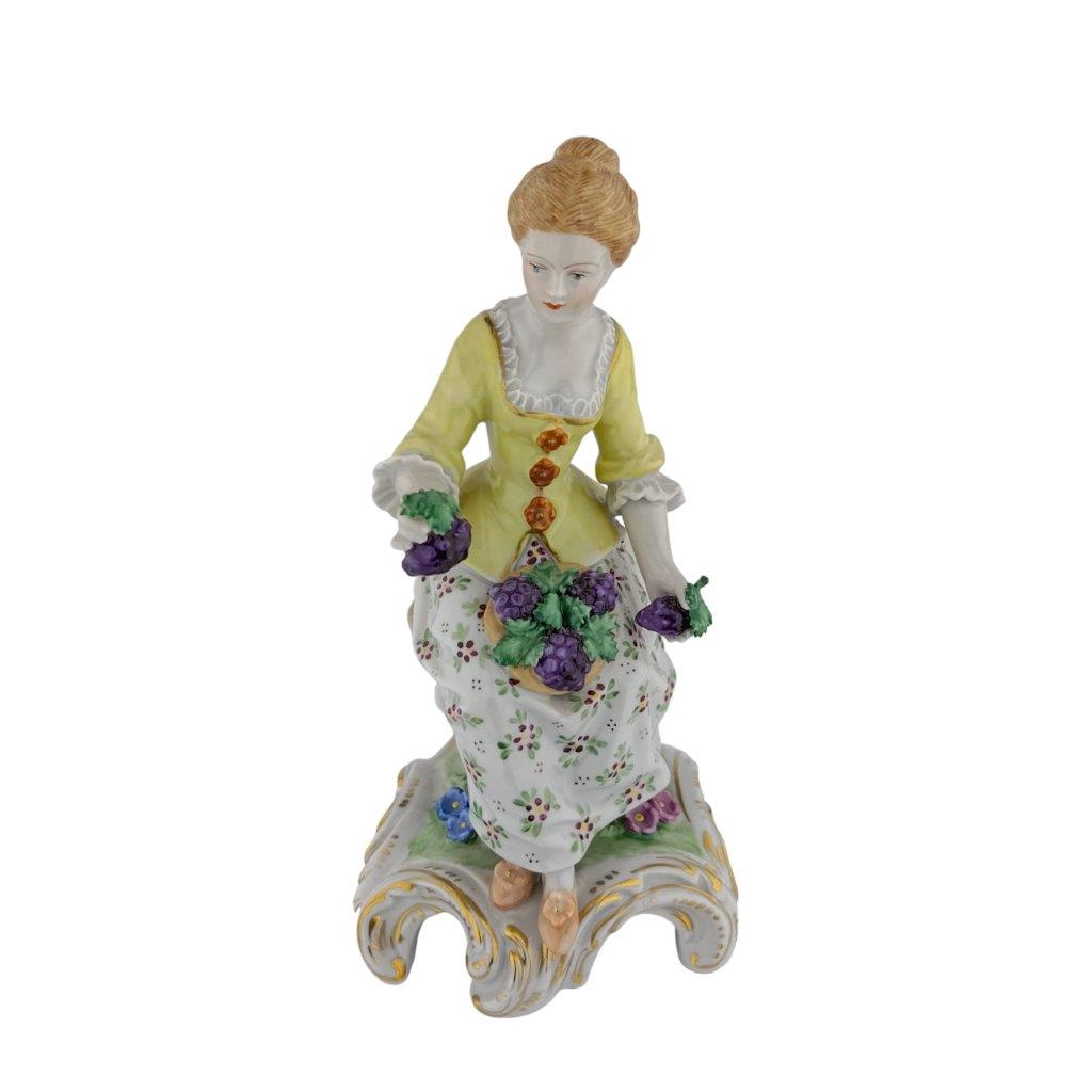 porcelánová figura ženy s hrozny značky Potschappel Dresden, model: vinařka, glazovaný porcelán