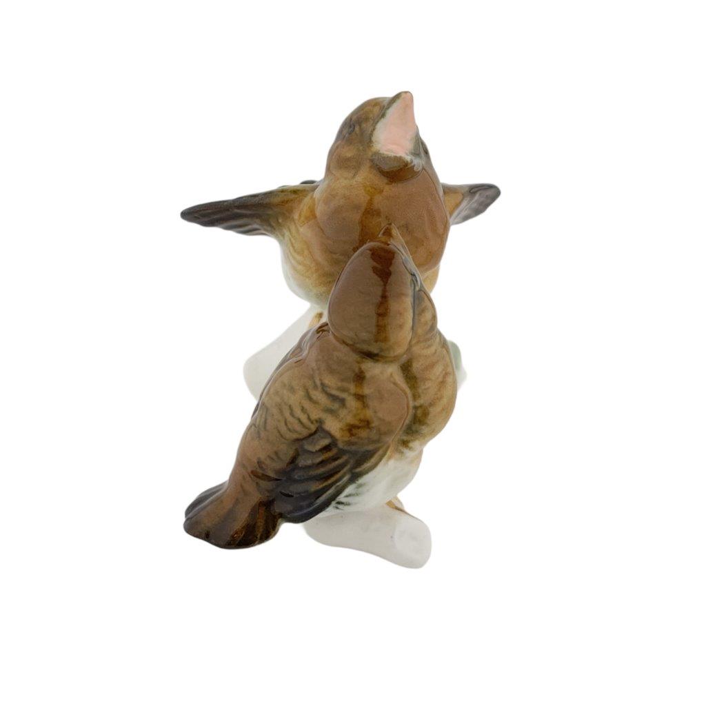 porcelánová figurka dvou ptáčků, značka Karl Ens, porcelán s glazurou