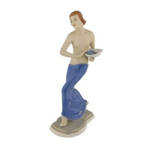 porcelánová figura značky Royal Dux, model: dáma mísou plnou květin, modrý dekor se zlacením