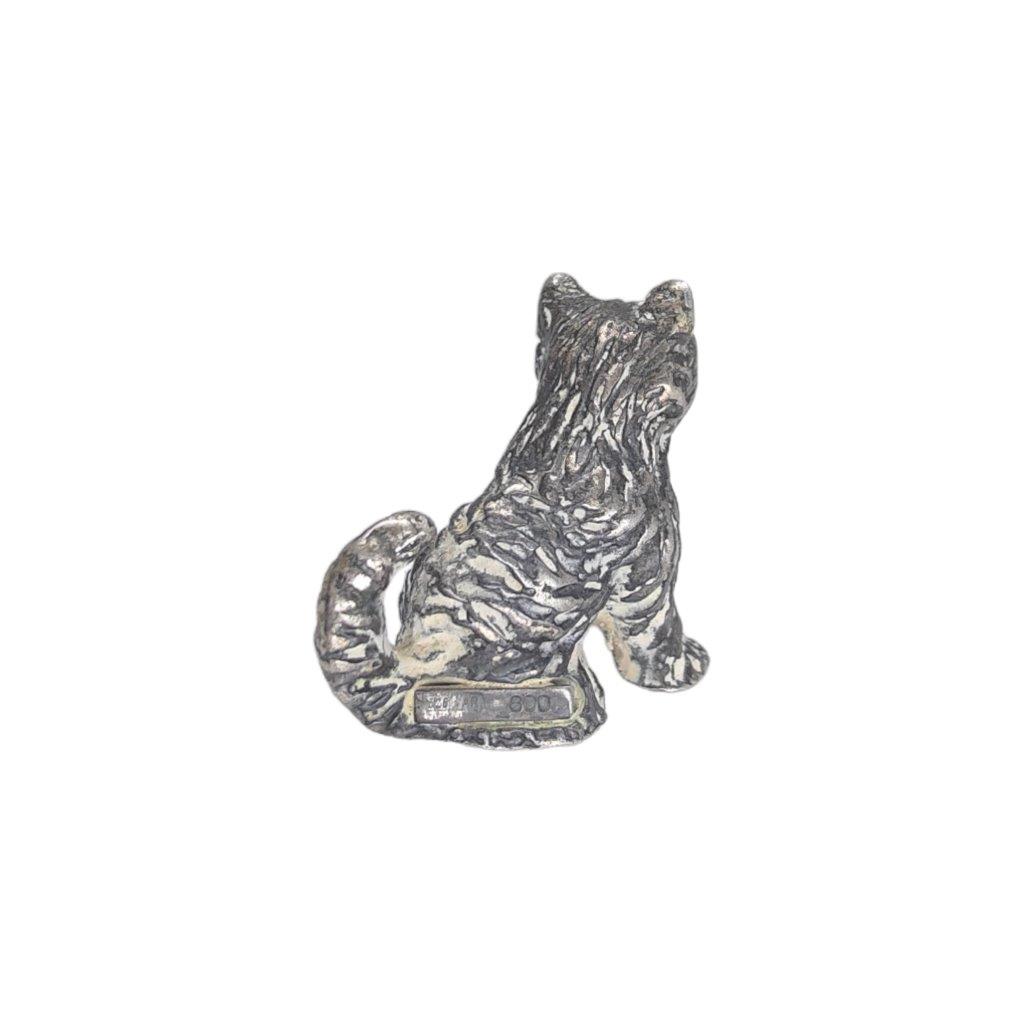 Starožitná malá kočička ze stříbra o ryzosti 800/1000. Zajímavý sběratelský předmět, vhodný jako dárek. Celková hmotnost 6,46 g