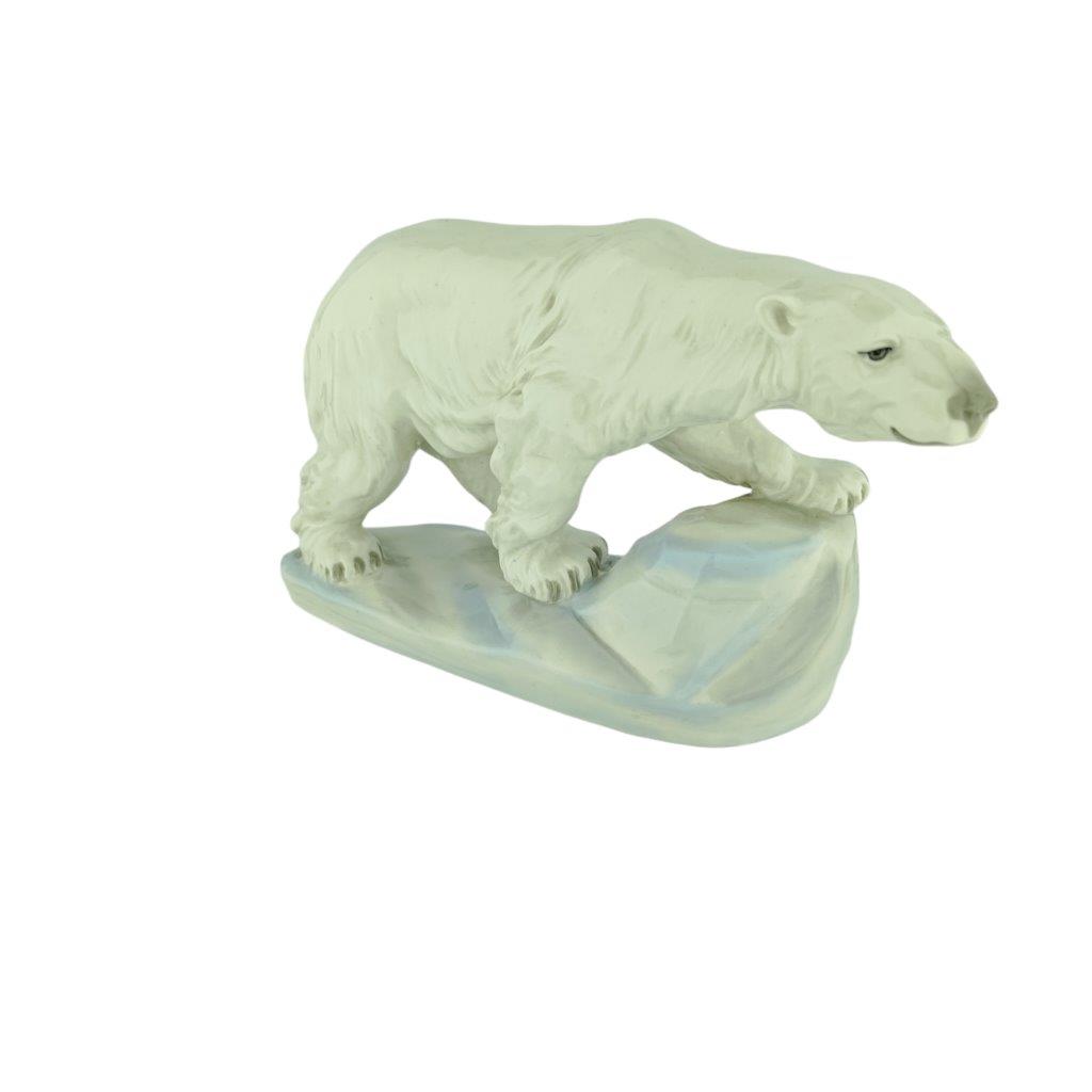 Porcelánová figura ledního medvěda na podstavci, značka Amphora Trnovany, bez poškození
