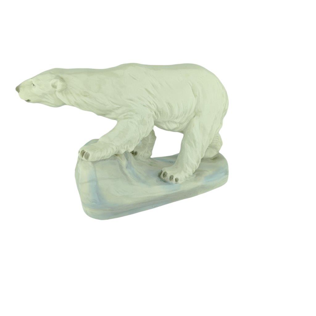 Porcelánová figura ledního medvěda na podstavci, značka Amphora Trnovany, bez poškození