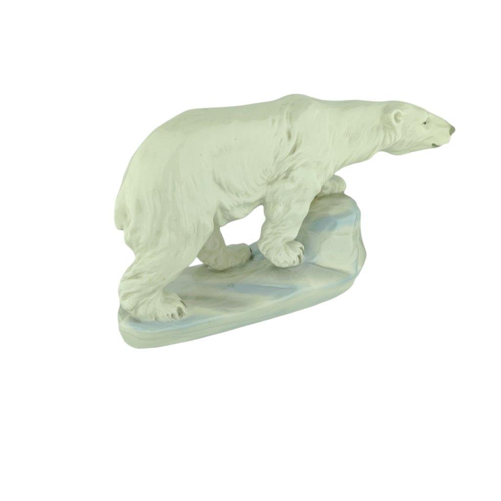 Porcelánová figura ledního medvěda na podstavci, značka Amphora Trnovany, bez poškození