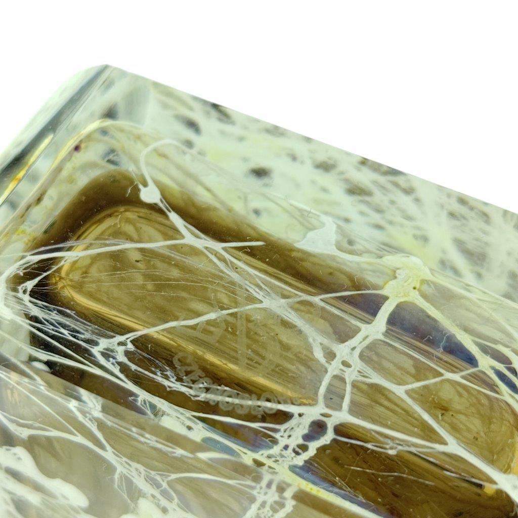 Váza z křišťálového skla s koučovým jádrem a zatavenými vlákny, značeno Exbor, návrh: Pavel Hlava, značení