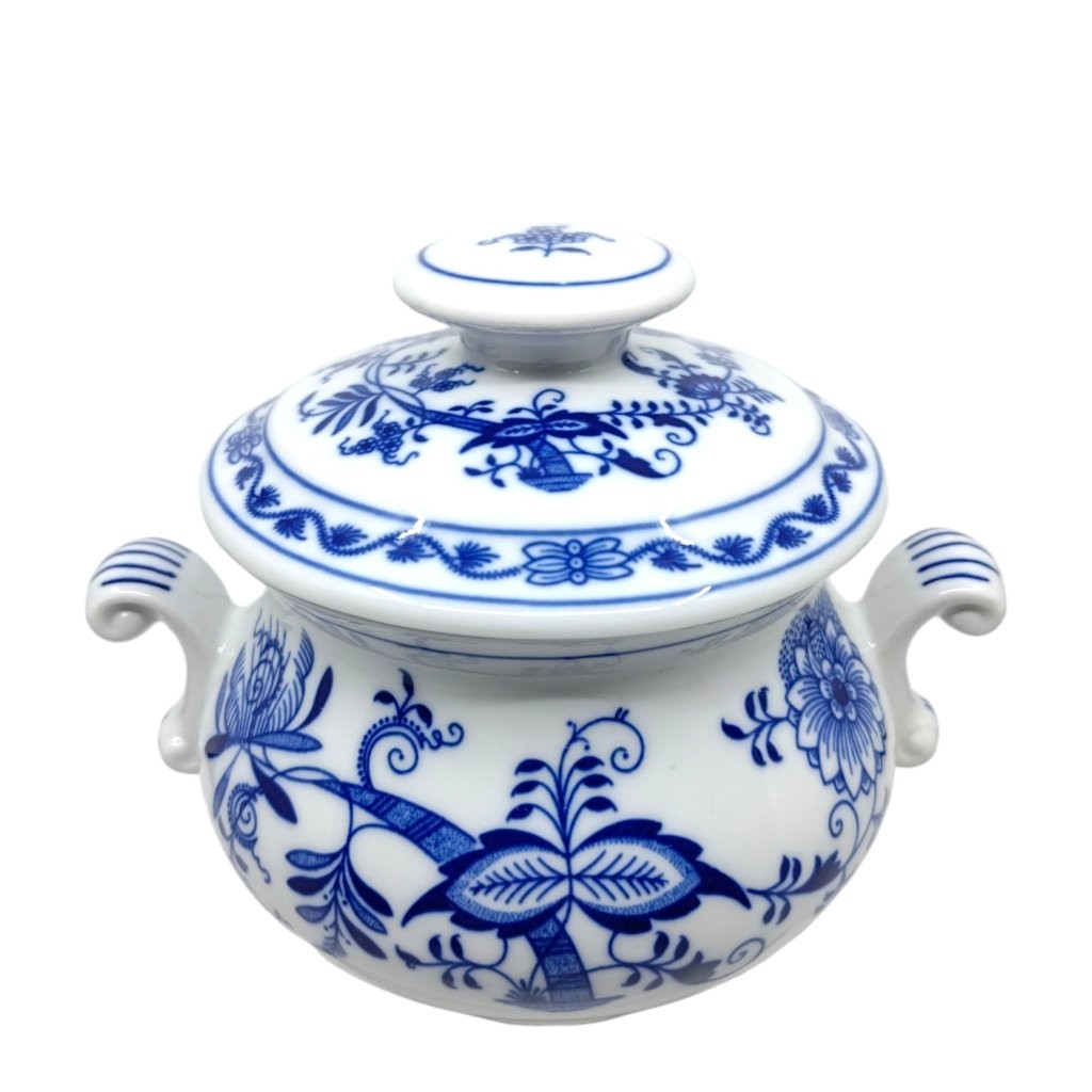 dóza s víkem a uchy, cibulákový dekor