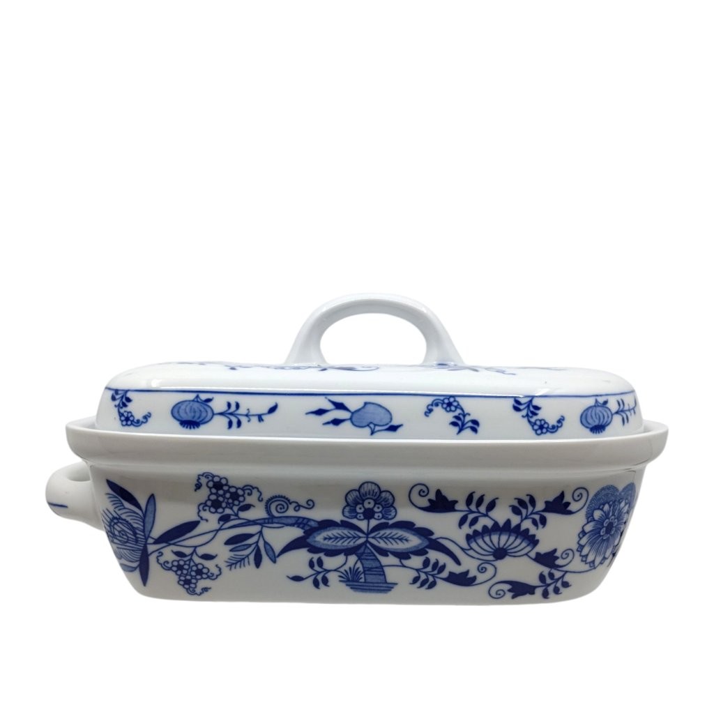 pekáč malý o objemu 1,2 l s cibulákovým dekorem