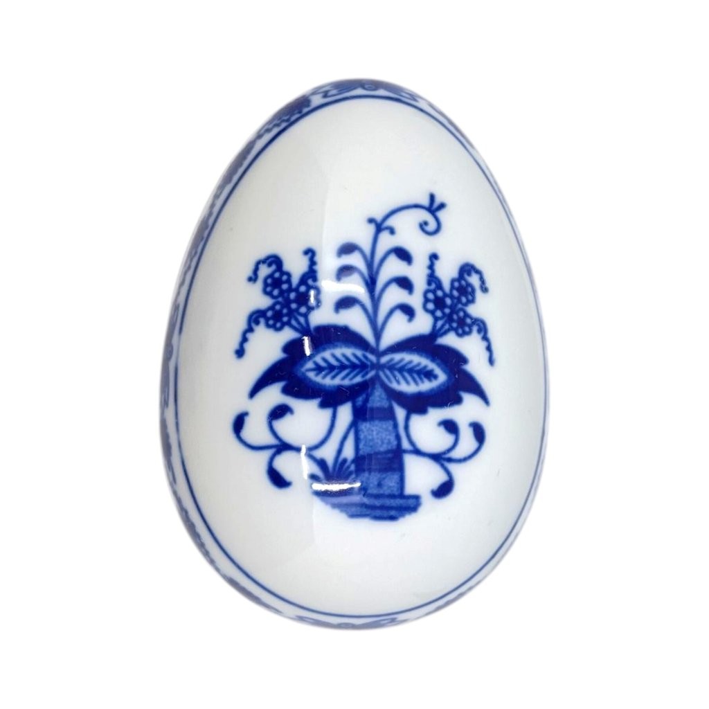 Dózička ve tvaru vajíčka s cibulákovým dekorem