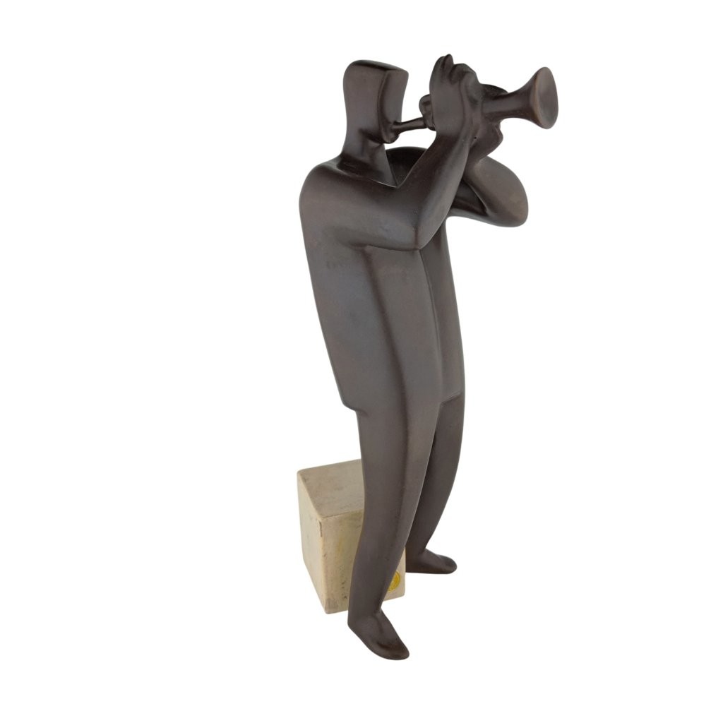 keramická figura značky Jihokera Bechyně, model: Trumpetista