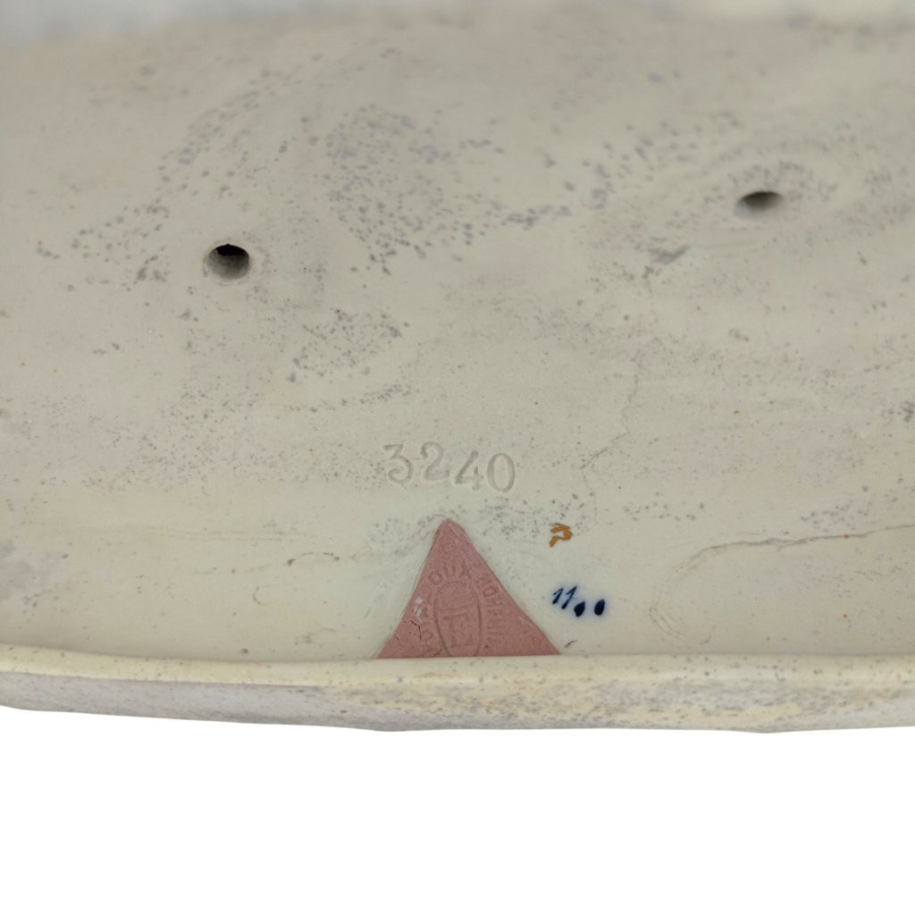 porcelánová figura značky Royal Dux, model: Tango - taneční pár, kobaltový dekor se zlacením, značení detail