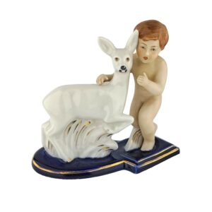 porcelánová figura značky Royal Dux, model: Holčička s kolouškem, kobaltový dekor se zlacením